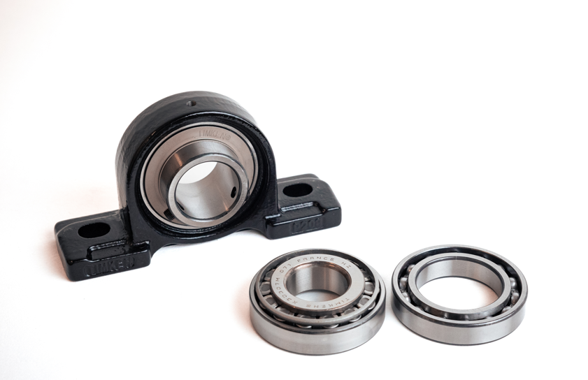 Cast iron rolling bearings and bearings